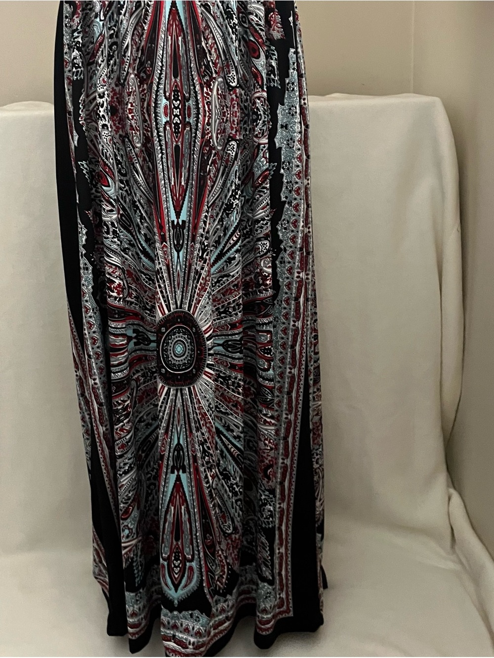 Sleeveless Bohemian Mandala Print Maxi Dress in Red & Blue - Picture 4 of 12